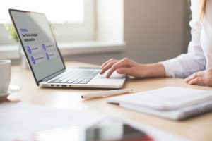 Lesen Sie, wie wichtig gut formulierte Fragen sind und wie man sie erstellt.