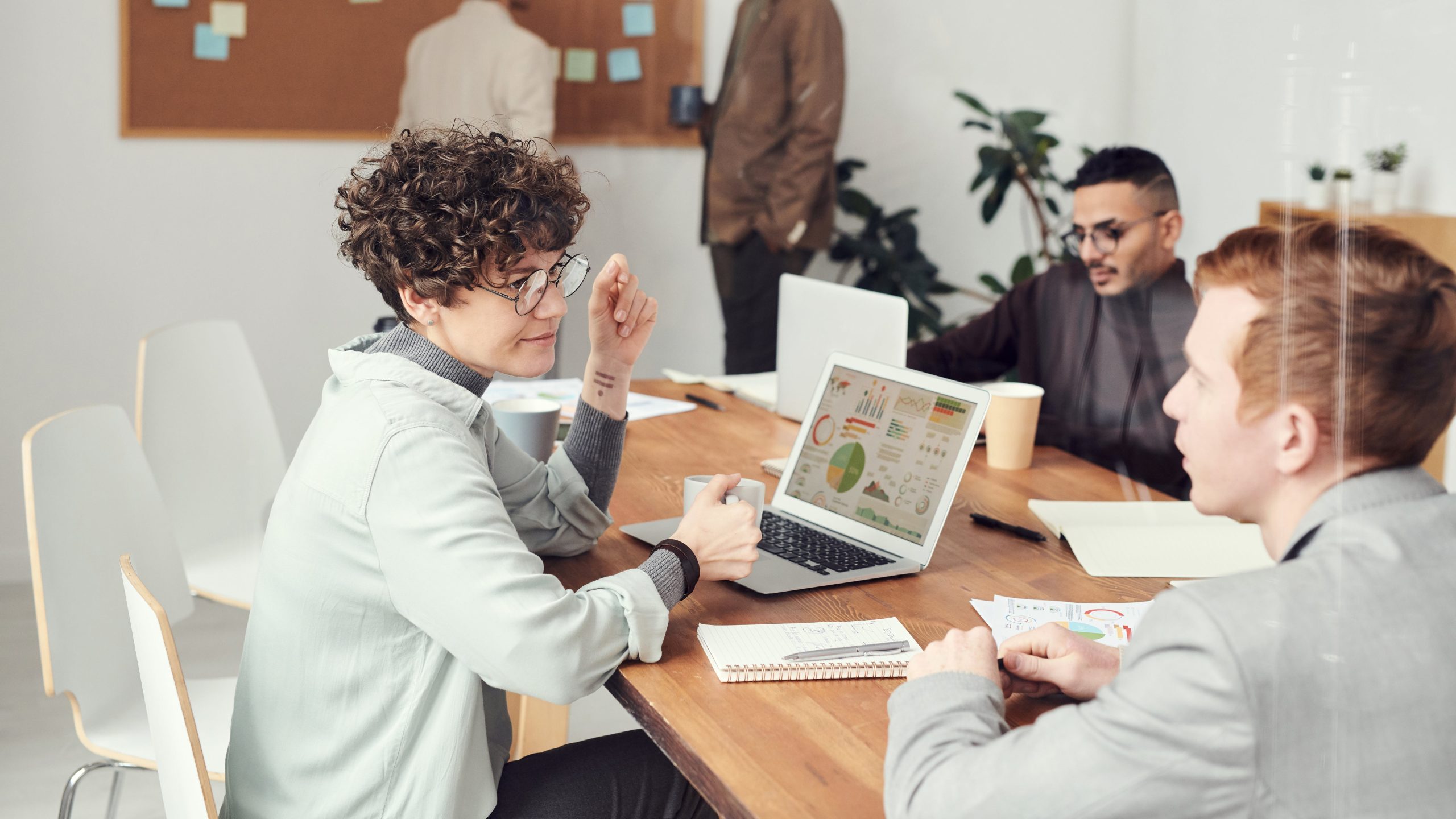 business pitch discussion
