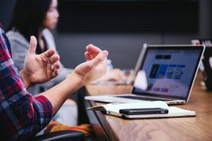 Nutzen Sie das Potenzial von Produkt-Feedback! Lesen Sie in unserem Blog, wie Sie das Kundenerlebnis verbessern und das Wachstum Ihres Unternehmens fördern können.