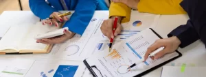 Entdecken Sie die Stärken und Schwächen Ihrer Marke und gewinnen Sie wertvolle Einblicke für strategischen Erfolg.
